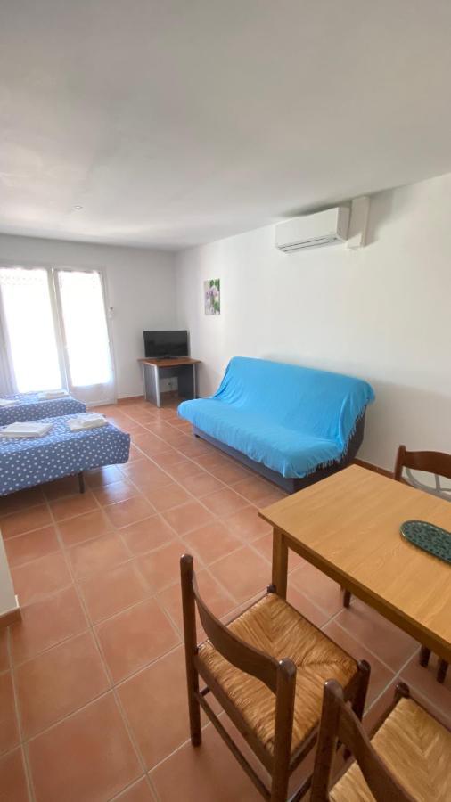 Appartements " Le Clos De La Cerisaie" Castillon-du-Gard Exterior photo